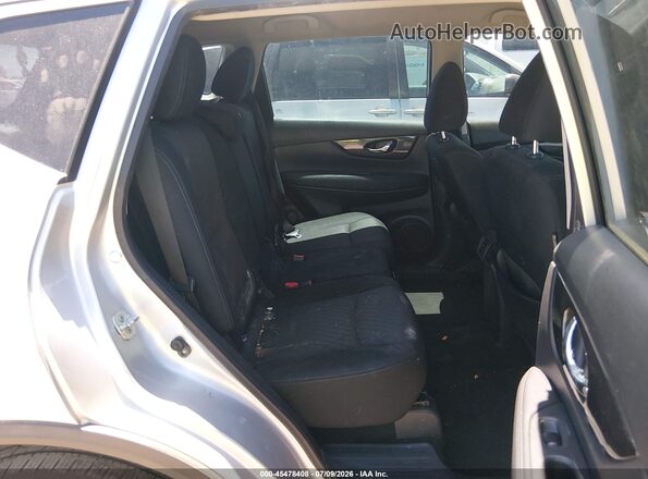 KNMAT2MT5HP532925 2017 NISSAN ROGUE Silver VIN կոդի պիտակի տեսք