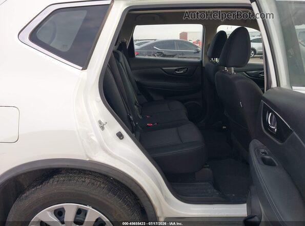 KNMAT2MT5JP521011 2018 NISSAN ROGUE White VIN կոդի պիտակի տեսք