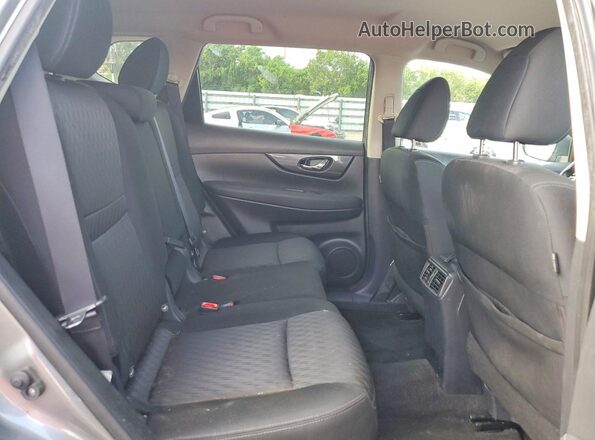 KNMAT2MT5JP530307 2018 NISSAN ROGUE Gray Vista interior trasera