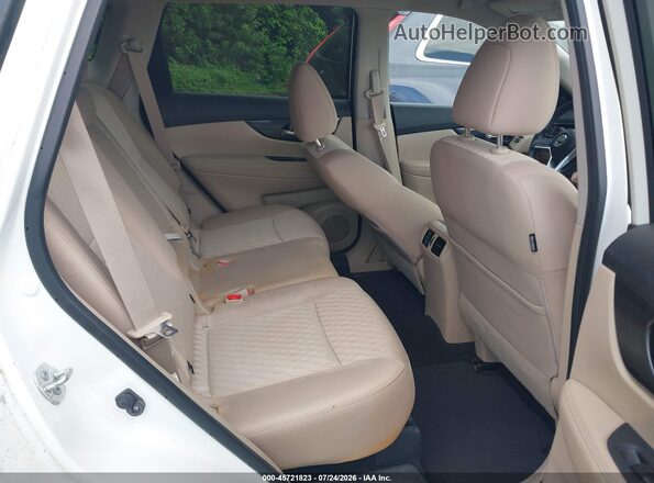 KNMAT2MT5JP603112 2018 NISSAN ROGUE White VIN კოდის სტიკერის ხედი