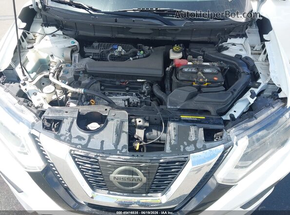 KNMAT2MT6HP582314 2017 NISSAN ROGUE White Rear view
