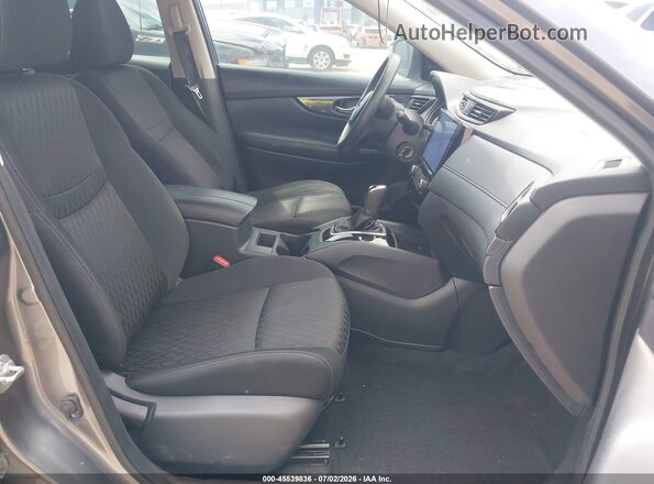 KNMAT2MT6HP609012 2017 NISSAN ROGUE Gray Widok wnętrza z przodu