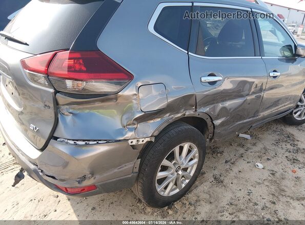 KNMAT2MT6JP520322 2018 NISSAN ROGUE Gray 