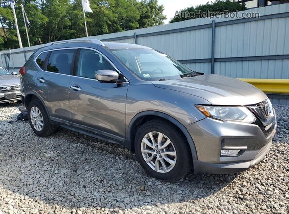 KNMAT2MT6JP551733 2018 NISSAN ROGUE Серый Вид спереди