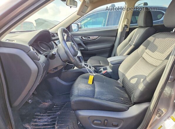 KNMAT2MT6JP615382 2018 NISSAN ROGUE Gray წინა სალონის ხედი