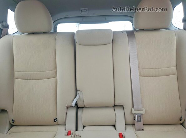 KNMAT2MT7GP620647 2016 NISSAN ROGUE White Rear seats view