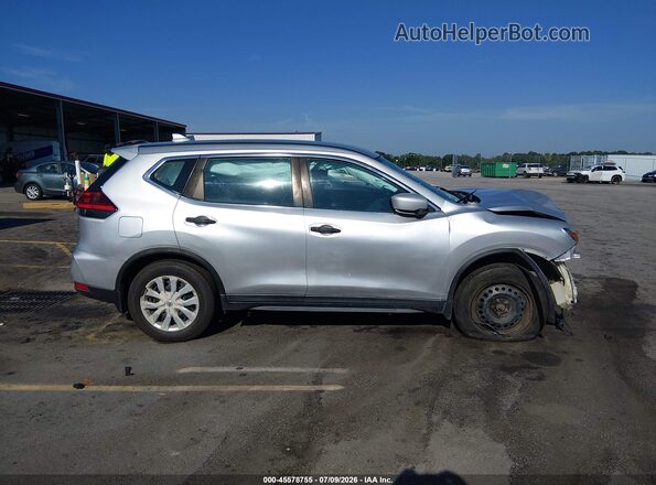 KNMAT2MT7HP572150 2017 NISSAN ROGUE Silver 360 interior view
