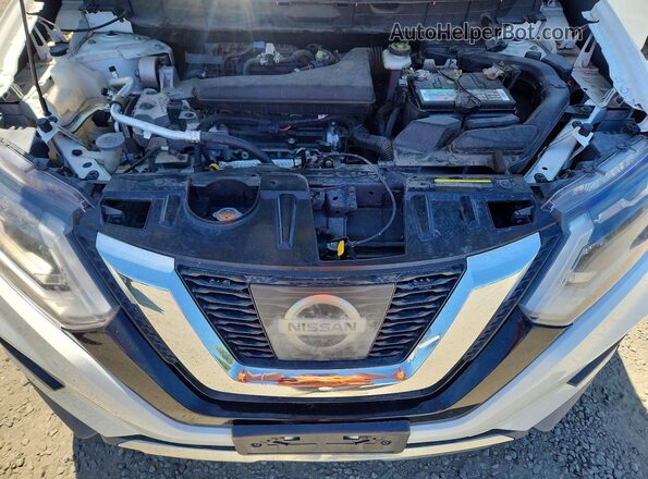 KNMAT2MT7HP591863 2017 NISSAN ROGUE White Вид підкапотного простору