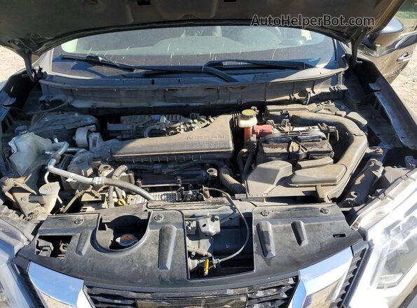 KNMAT2MT7HP613490 2017 NISSAN ROGUE Black Вид задньої частини салону