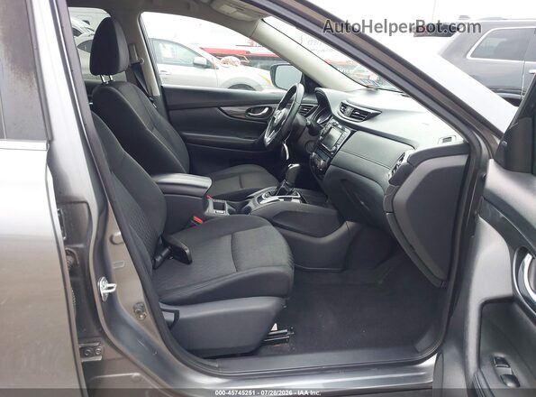KNMAT2MT7JP536321 2018 NISSAN ROGUE Gray Widok wnętrza z przodu