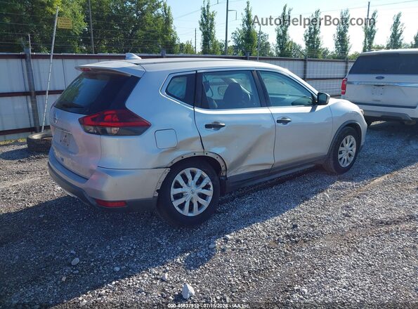 KNMAT2MT7JP537842 2018 NISSAN ROGUE Silver Tył prawy