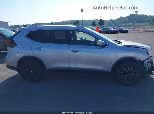 KNMAT2MT7JP564507 2018 NISSAN ROGUE Silver სალონის 360-გრადუსიანი ხედი