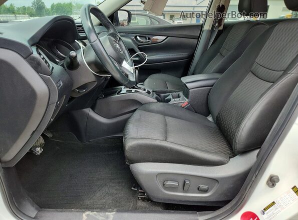KNMAT2MT7JP565933 2018 NISSAN ROGUE White Սալոնի դիմացի տեսք