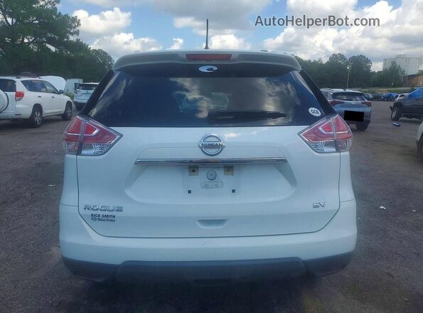 KNMAT2MT8GP697415 2016 NISSAN ROGUE White Rear view
