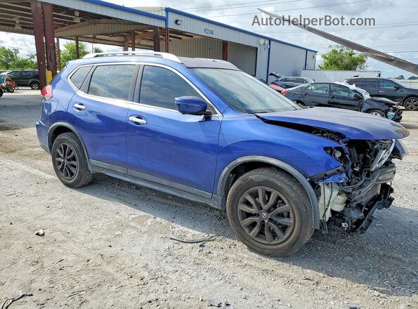 KNMAT2MT8HP566888 2017 NISSAN ROGUE Blue Delantero derecho