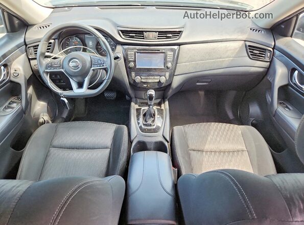KNMAT2MT8HP570438 2017 NISSAN ROGUE Black წინა პანელის ხედი