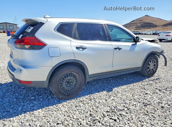 KNMAT2MT8HP574358 2017 NISSAN ROGUE Серебряный Задняя правая четверть