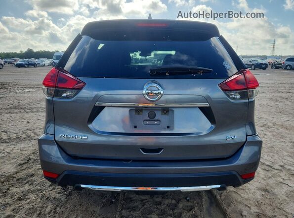 KNMAT2MT8JP551233 2018 NISSAN ROGUE Gray Rear view