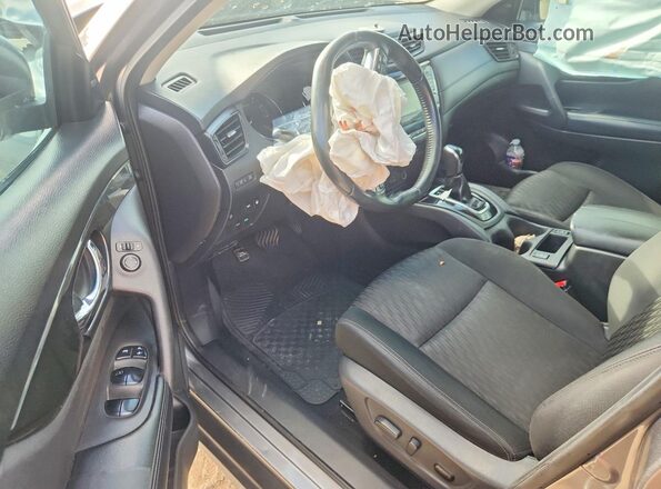 KNMAT2MT8JP551233 2018 NISSAN ROGUE Gray Dashboard view