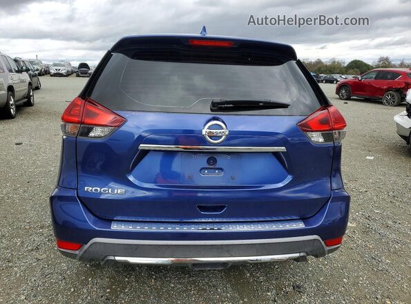 KNMAT2MT8JP568419 2018 NISSAN ROGUE Blue Rear view