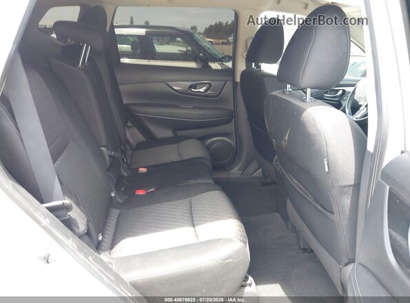 KNMAT2MT8JP605050 2018 NISSAN ROGUE Silver Вид наклейки з VIN-кодом