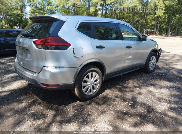 KNMAT2MT8JP617652 2018 NISSAN ROGUE Серебряный Задняя правая четверть