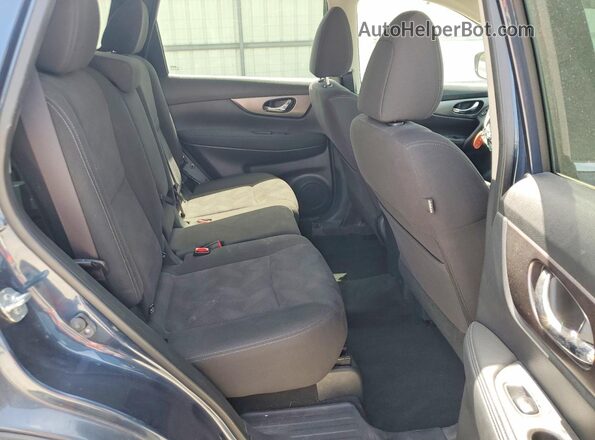 KNMAT2MT9GP667503 2016 NISSAN ROGUE Blue Rear interior view