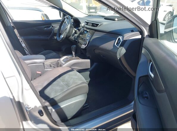 KNMAT2MT9GP696239 2016 NISSAN ROGUE Gray Вид салону спереду