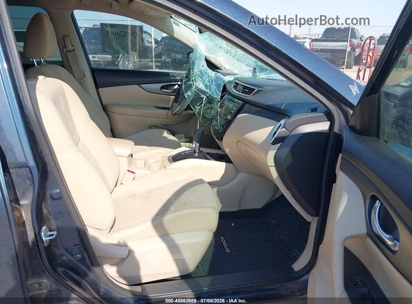 KNMAT2MT9GP723312 2016 NISSAN ROGUE Dark Blue Front interior view