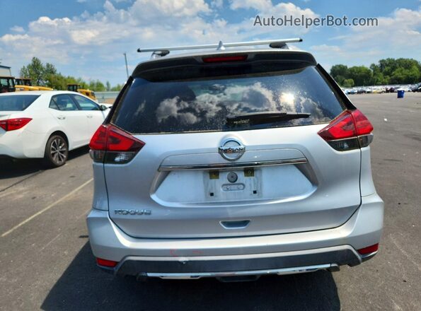 KNMAT2MT9HP574577 2017 NISSAN ROGUE Silver Rear view