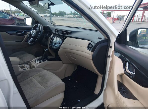 KNMAT2MT9HP585787 2017 NISSAN ROGUE White Սալոնի դիմացի տեսք