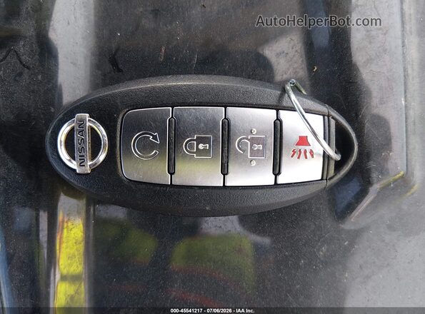 KNMAT2MT9HP585787 2017 NISSAN ROGUE White Առջևի վահանակի տեսք