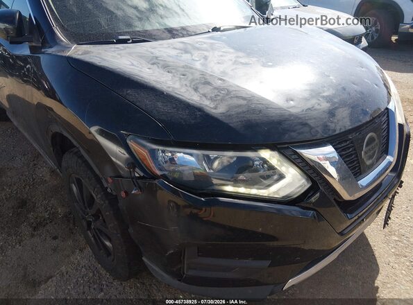 KNMAT2MT9HP589855 2017 NISSAN ROGUE Черный Вид спереди