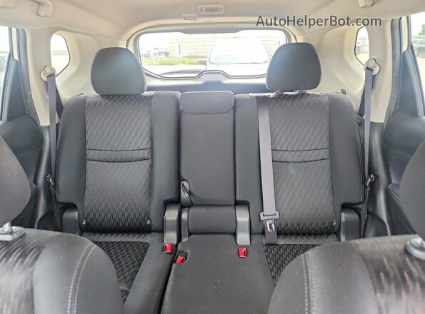 KNMAT2MT9HP603057 2017 NISSAN ROGUE Серебряный Вид задних сидений