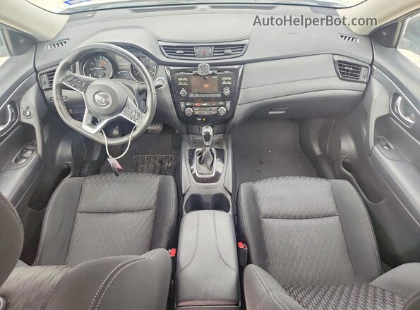 KNMAT2MT9HP603057 2017 NISSAN ROGUE Серебряный Вид панели приборов