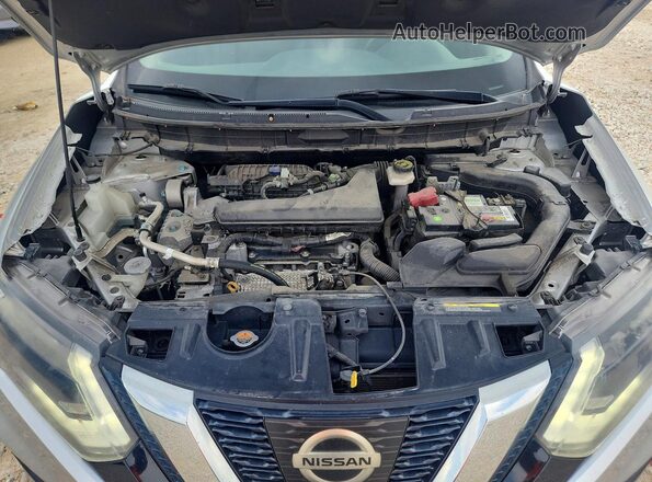 KNMAT2MT9HP603057 2017 NISSAN ROGUE Серебряный Вид подкапотного пространства