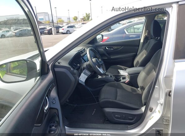 KNMAT2MT9KP509123 2019 NISSAN ROGUE Silver Front interior view