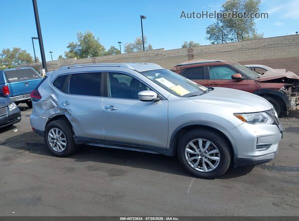 KNMAT2MT9KP509123 2019 NISSAN ROGUE Silver Rear interior view
