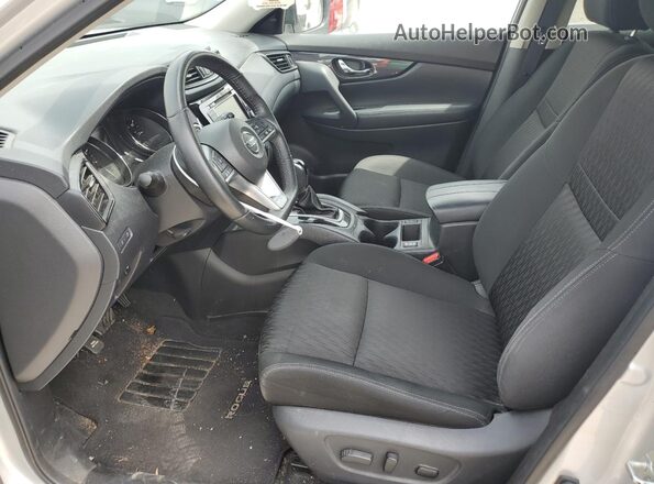 KNMAT2MT9LP508233 2020 NISSAN ROGUE Серебряный Вид салона спереди