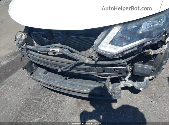 KNMAT2MTXHP564592 2017 NISSAN ROGUE White Front view