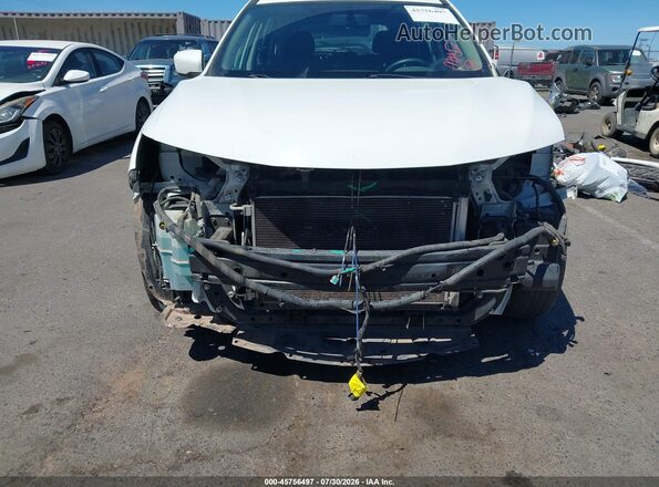 KNMAT2MTXHP577052 2017 NISSAN ROGUE Белый Вид задней части салона
