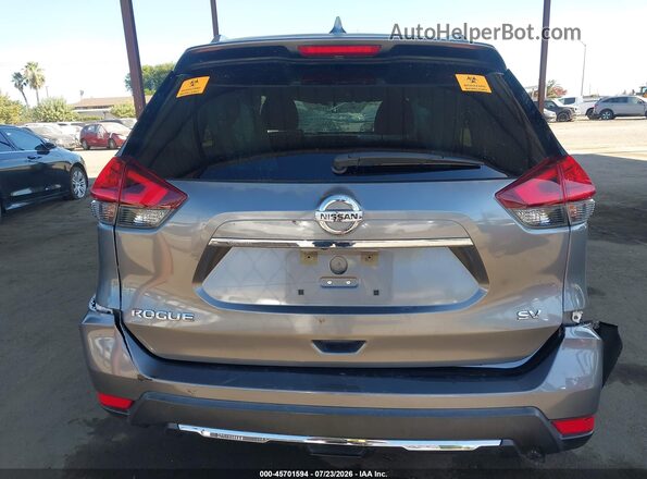 KNMAT2MTXHP588519 2017 NISSAN ROGUE Gray 