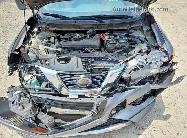 KNMAT2MTXJP524101 2018 NISSAN ROGUE Charcoal Vista del compartimento del motor