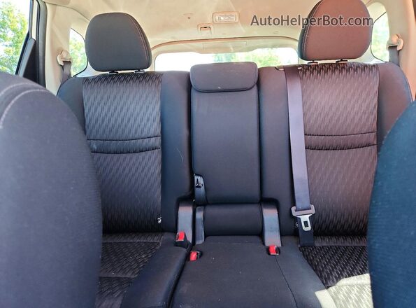 KNMAT2MTXJP613005 2018 NISSAN ROGUE Gray Rear seats view