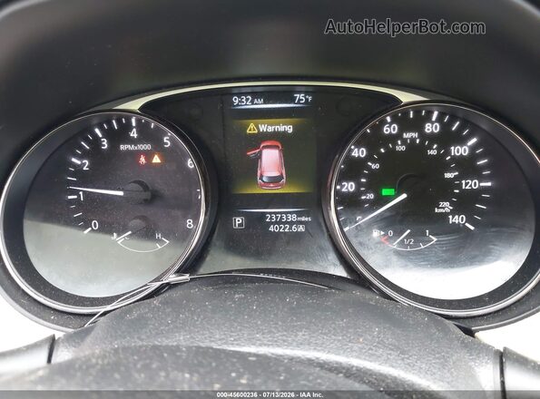 KNMAT2MV0GP663390 2016 NISSAN ROGUE Red უკანა სავარძლების ხედი