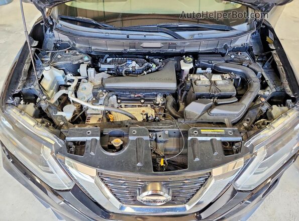 KNMAT2MV0HP529772 2017 NISSAN ROGUE Black Շարժիչի բաժամունքի տեսք