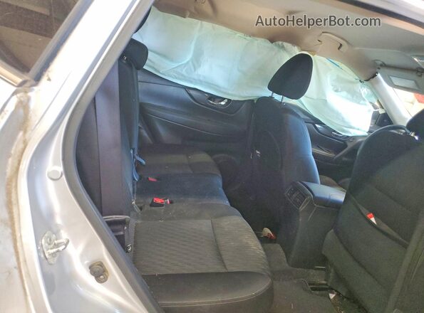 KNMAT2MV0HP578406 2017 NISSAN ROGUE Silver Вид задніх сидінь