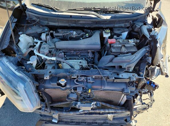 KNMAT2MV0JP506790 2018 NISSAN ROGUE Черный Вид подкапотного пространства