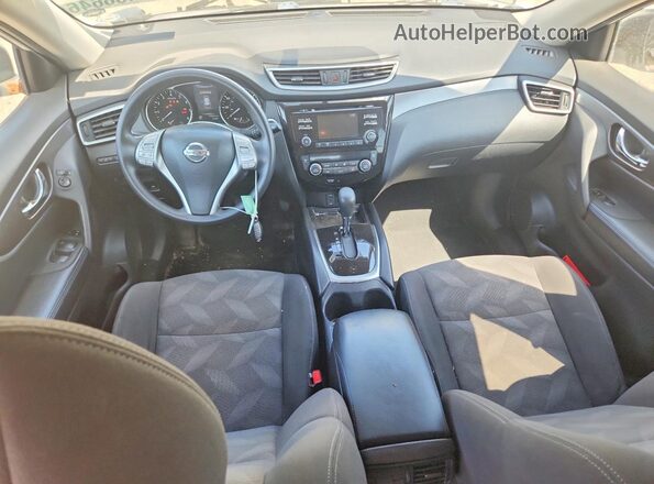 KNMAT2MV1GP725525 2016 NISSAN ROGUE White Вид панелі приладів
