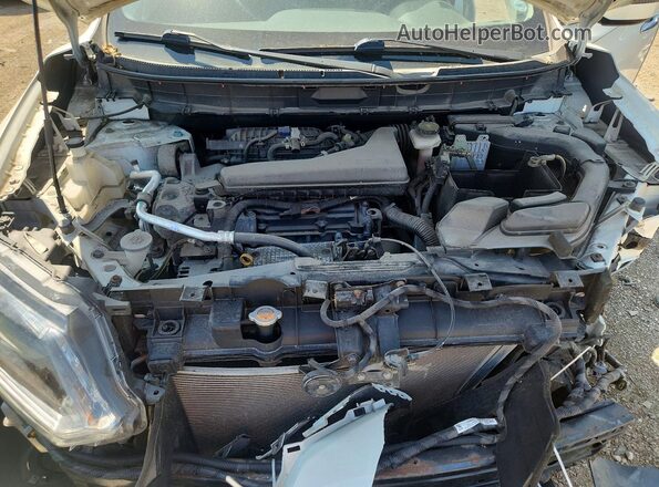 KNMAT2MV1GP725525 2016 NISSAN ROGUE White Вид задньої частини салону